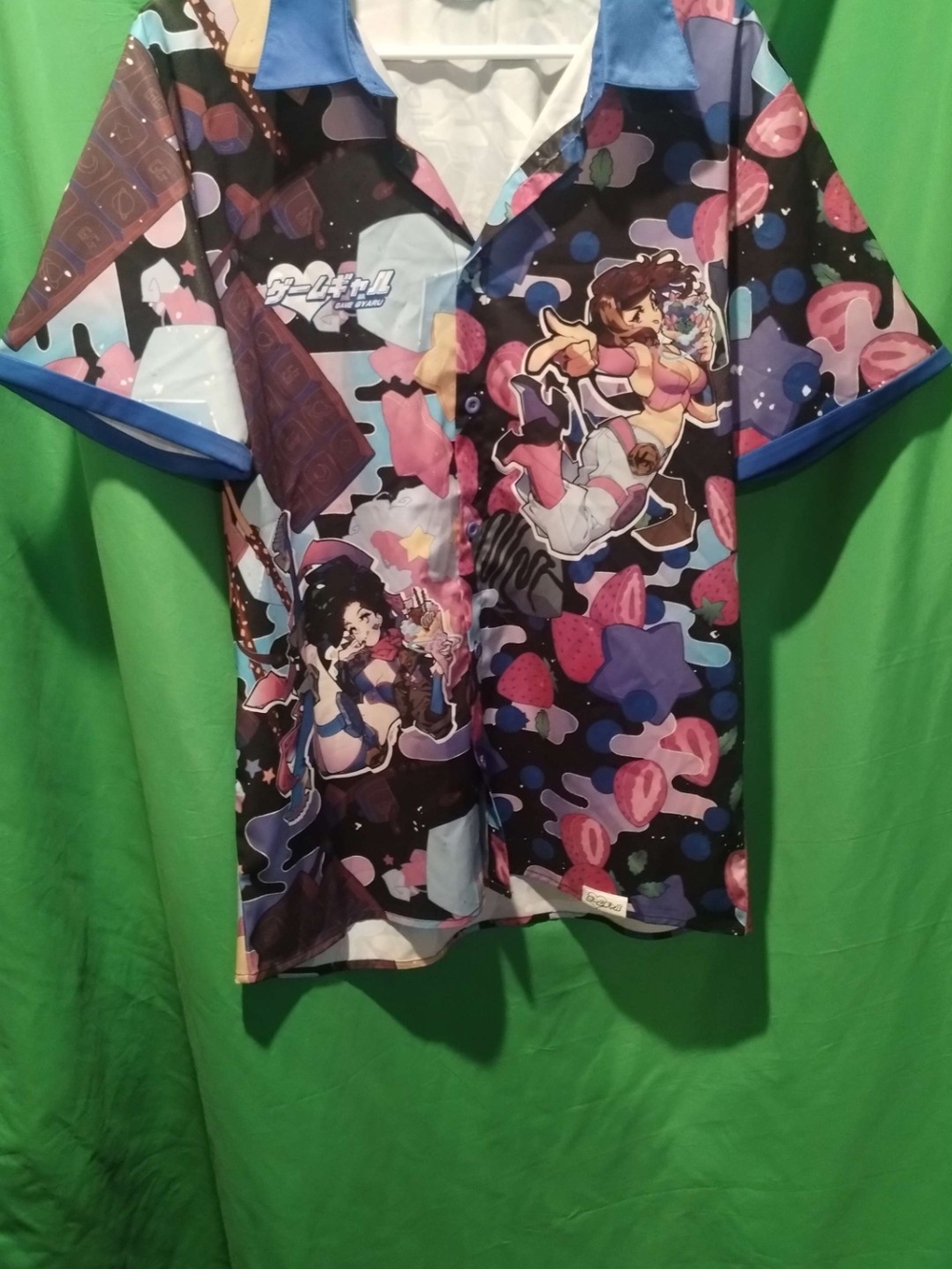 Short-Sleeve Graphic Button-Up Shirt - Multi